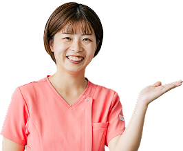 左の女性の画像
