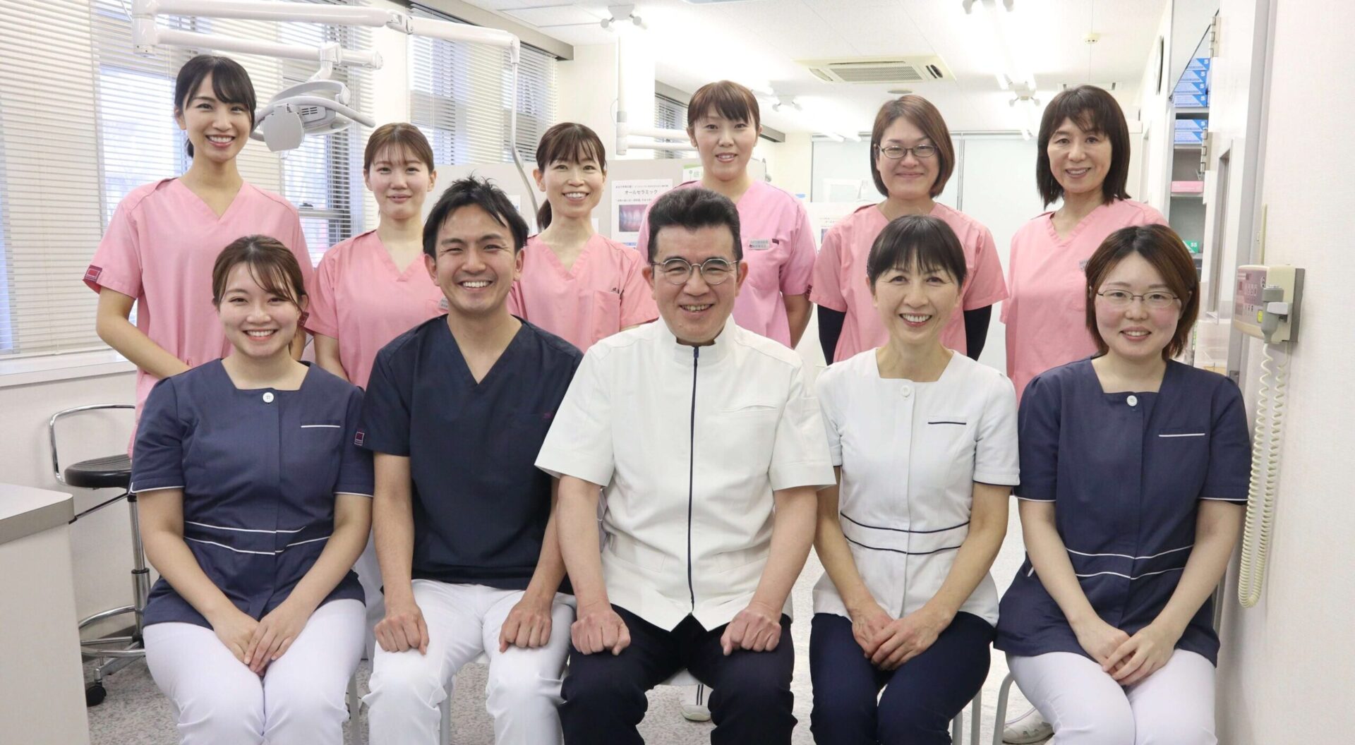 東広島市の歯医者「のざき歯科医院」のスタッフ一同